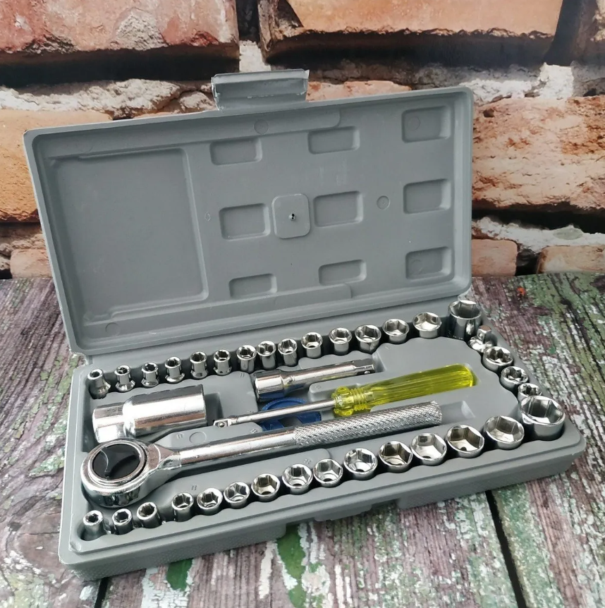 Juego Llave Inglesa con 40 Dados